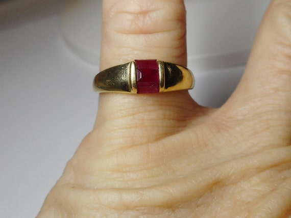 14k Ring Emerald Cut Ruby's Size 6 - image 2
