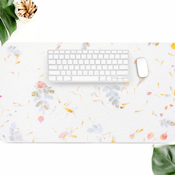 Pressed Flowers Desk Mat: Boho Workspace Accessory