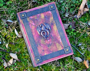 Diario de Dragones de D&D – Libreta negra y roja, papel envejecido, cuaderno de bocetos de fantasía, regalo para jugadores, diario de dragones A5