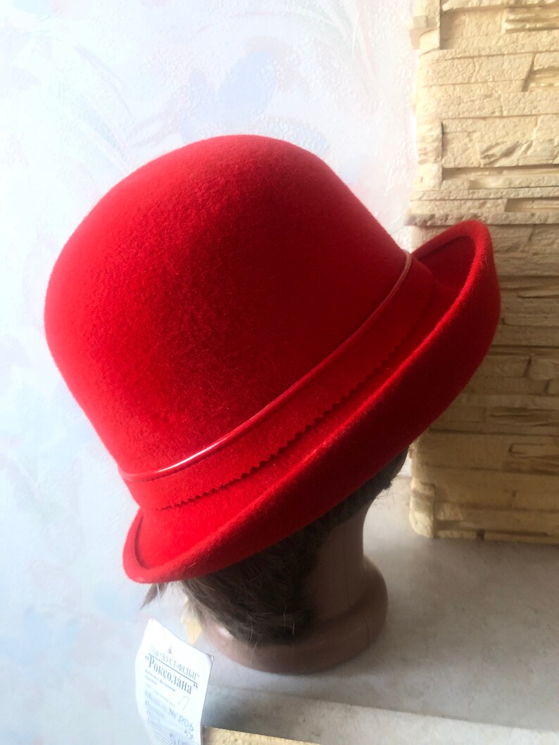 Vintage New Red Wool Felt Velor Cloche Hat 57cm-22\u20198inch