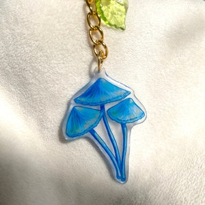 Cute Blue Mushroom Keychain with Leaf Charm | Cottagecore Mushroomcore Keychain | Handmade Keychain | Gifts for Mushroom Lovers
