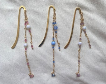 Cute Ladybug Charm Hook Bookmarks | Beautiful Dangling Bookmarks | Gifts for Readers Book Lovers | Pretty Bookmarks for Her | Ladybug Gifts