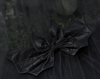 Big bat hair bow, Black/black charcoal fabric with a sheen, bat hair bow, Bat wings hair clip, witchy hair bow, goth hair, Moth and Fae