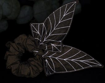 Lòrien leaves scrunchie  / elven scrunchie, elven leaf scrunchie, lotr scrunchie, tolkien scrunchie, by Moth and Fae