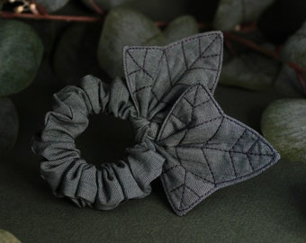 Ivy leaf scrunchie, english ivy scrunchie  / green scrunchie, leaf scrunchie, ecofriendly scrunchie, green witch scrunchie, Moth and Fae