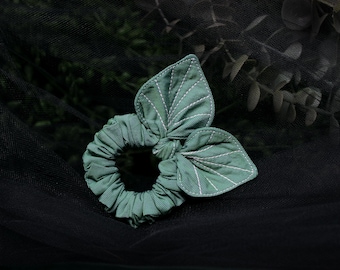Small leaf scrunchie, small turquoise-green scrunchie  / green leaves scrunchie, foliage scrunchie, plant scrunchie, by Moth and Fae
