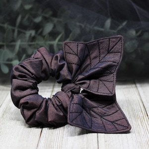 Ivy leaf scrunchie, english ivy scrunchie  / plum scrunchie, leaf scrunchie, plant scrunchie, goth scrunchie, purple scrunchie,Moth and Fae