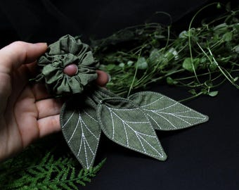 Scrunchie with 3 green leaves  / foliage scrunchie, elven scrunchie, cascading plant scrunchie, botanical scrunchie, by Moth and Fae