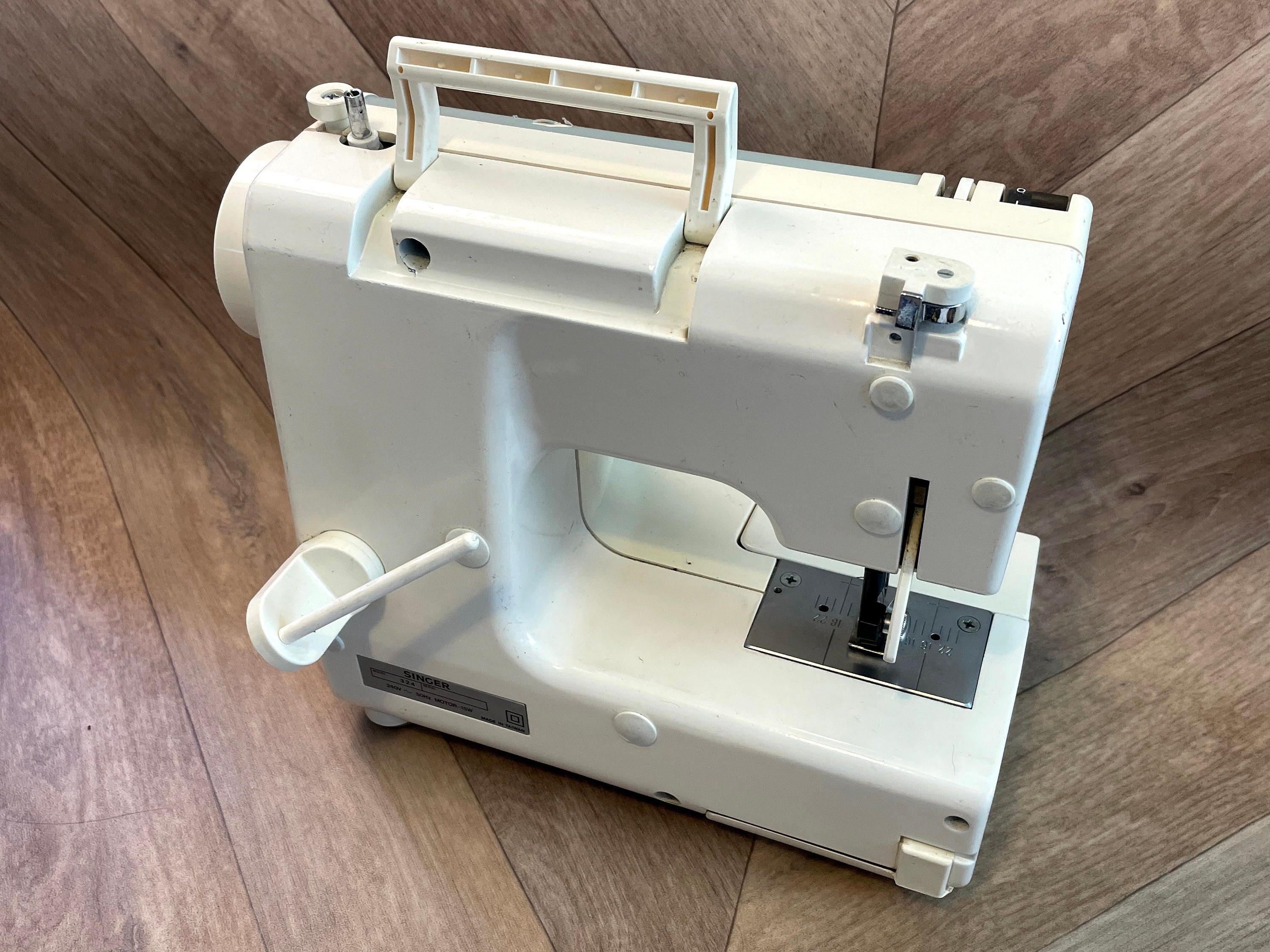 Vintage Singer 324 Portable Sewing Machine Featherweight Plus Etsy