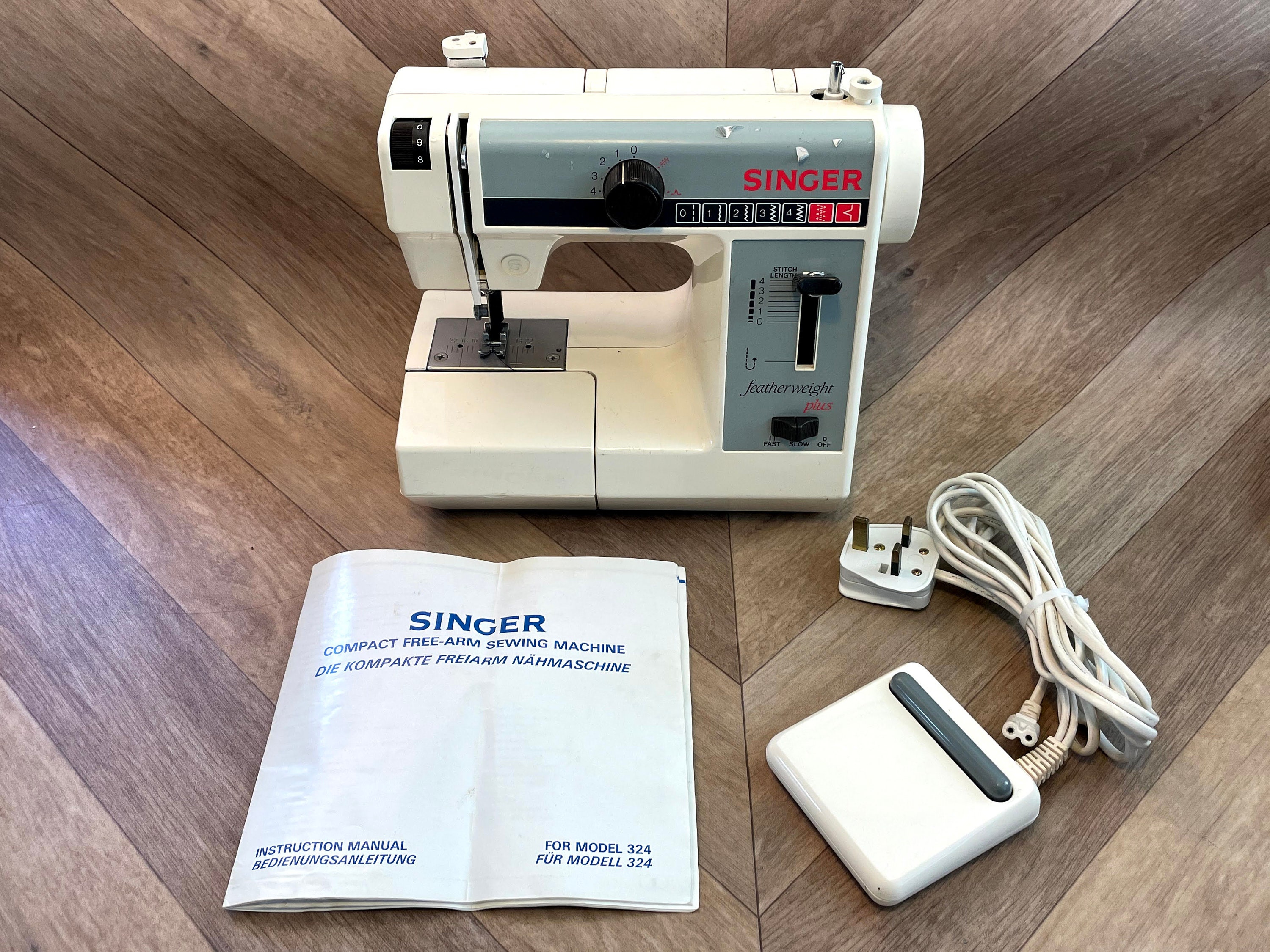 Vintage Singer 324 Portable Sewing Machine Featherweight Plus Etsy