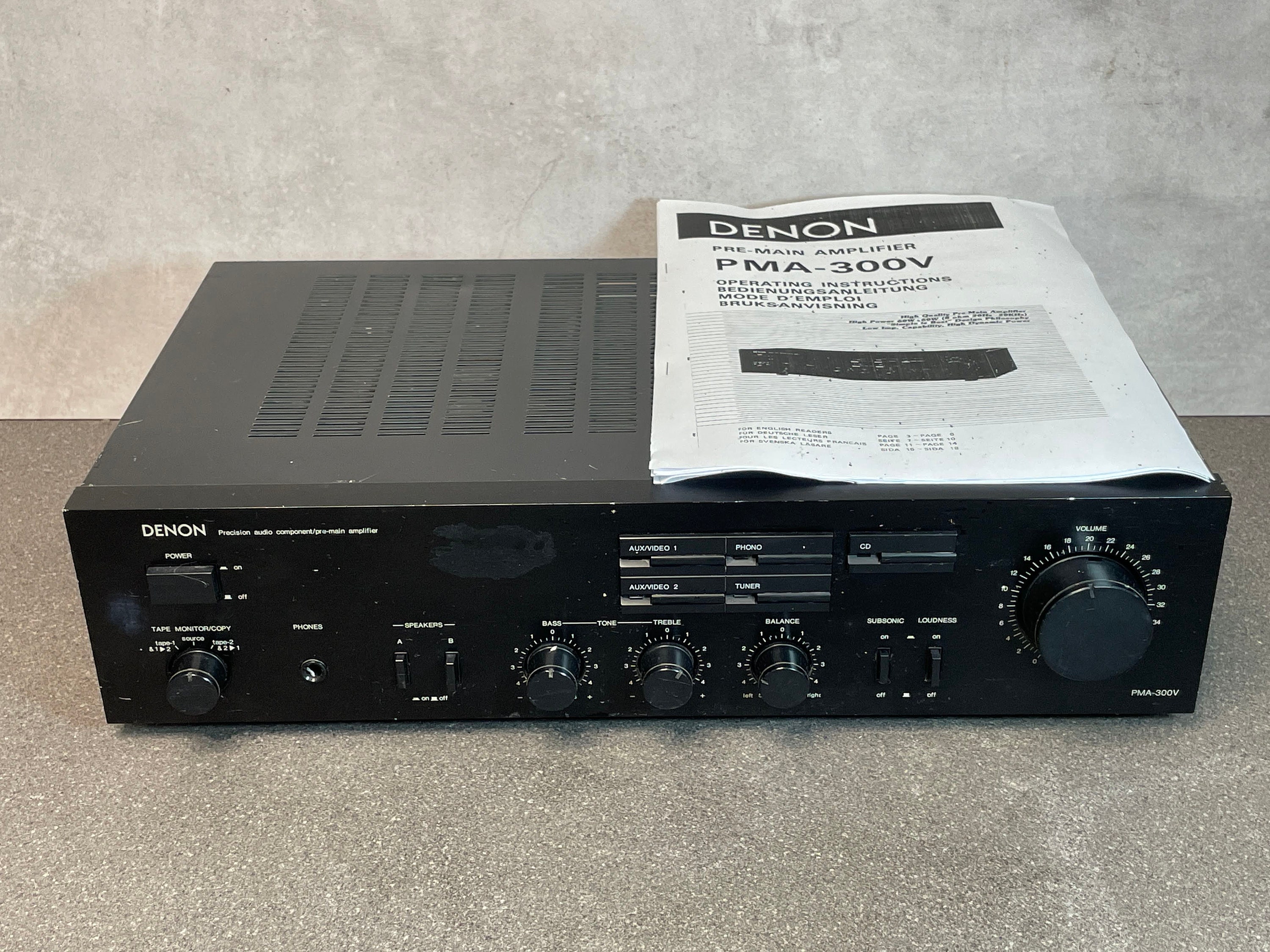 DENON PreMain AMP　PMN-300V Denon PMA-300V Amplifier Separate Phono CD Aux Tape Tuner