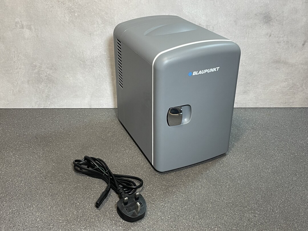 Blaupunkt Mini 4L Fridge Cooler, Ideal Bedroom, Office, Drinks Medicine