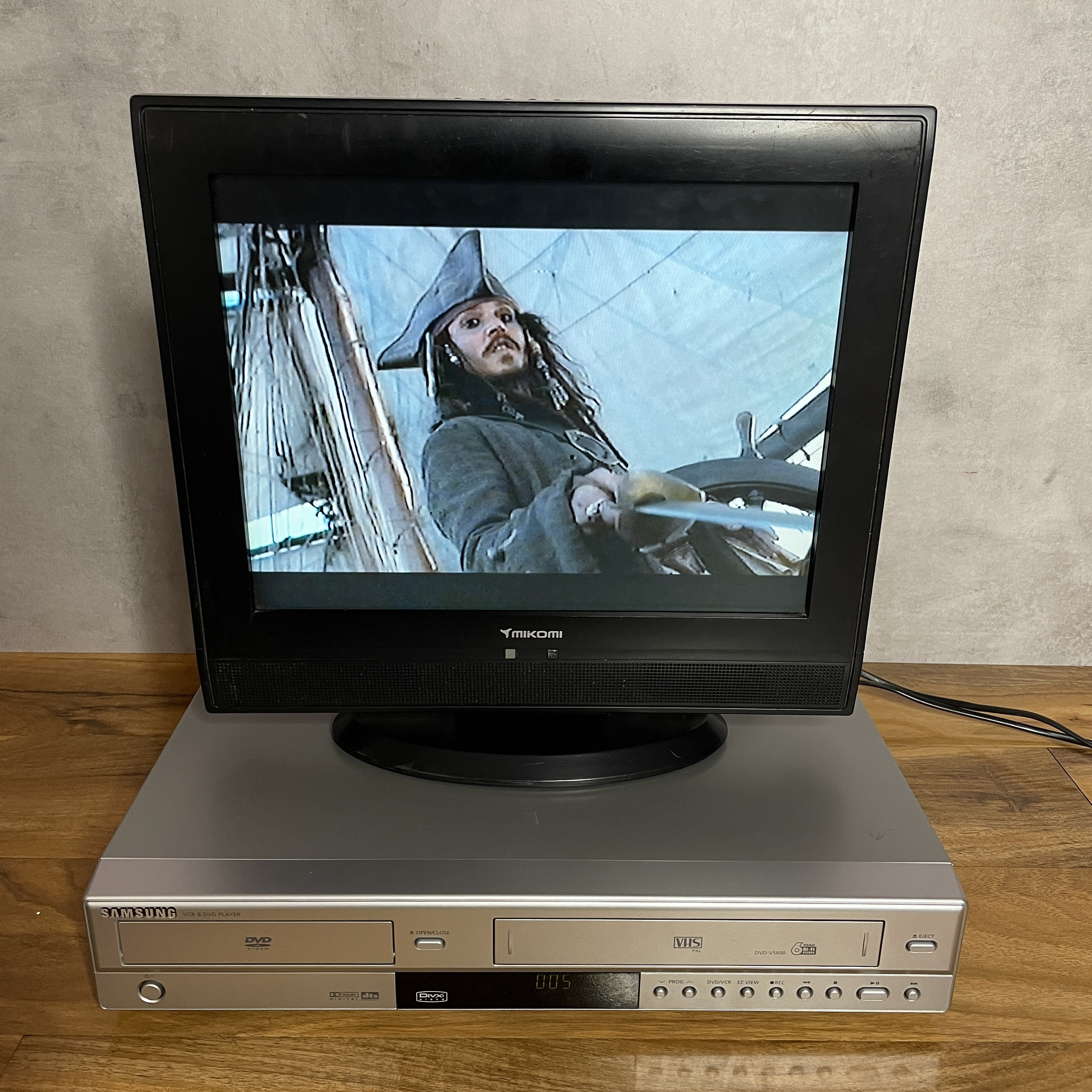 Samsung DVDV5600 VHS Video Recorder & DVD Player Combi 6 Etsy