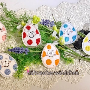 6 designs Easter egg pendant key chain, 6x digital embroidery file Easter egg 4x4 in the hoop ith