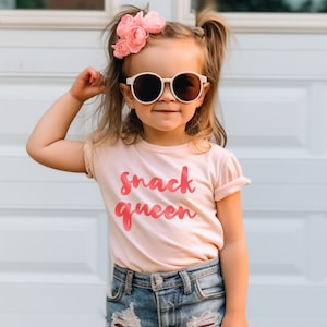 Snack Queen Toddler Girl Shirt, Snack Lover Kids T-Shirt, Funny Gift for Toddler Girl