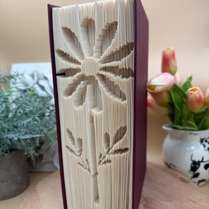 Margherita, fiore singolo, amante della natura, biglietto di compleanno, biglietto di anniversario, 328 pagine, taglia e piega, modello di piegatura del libro