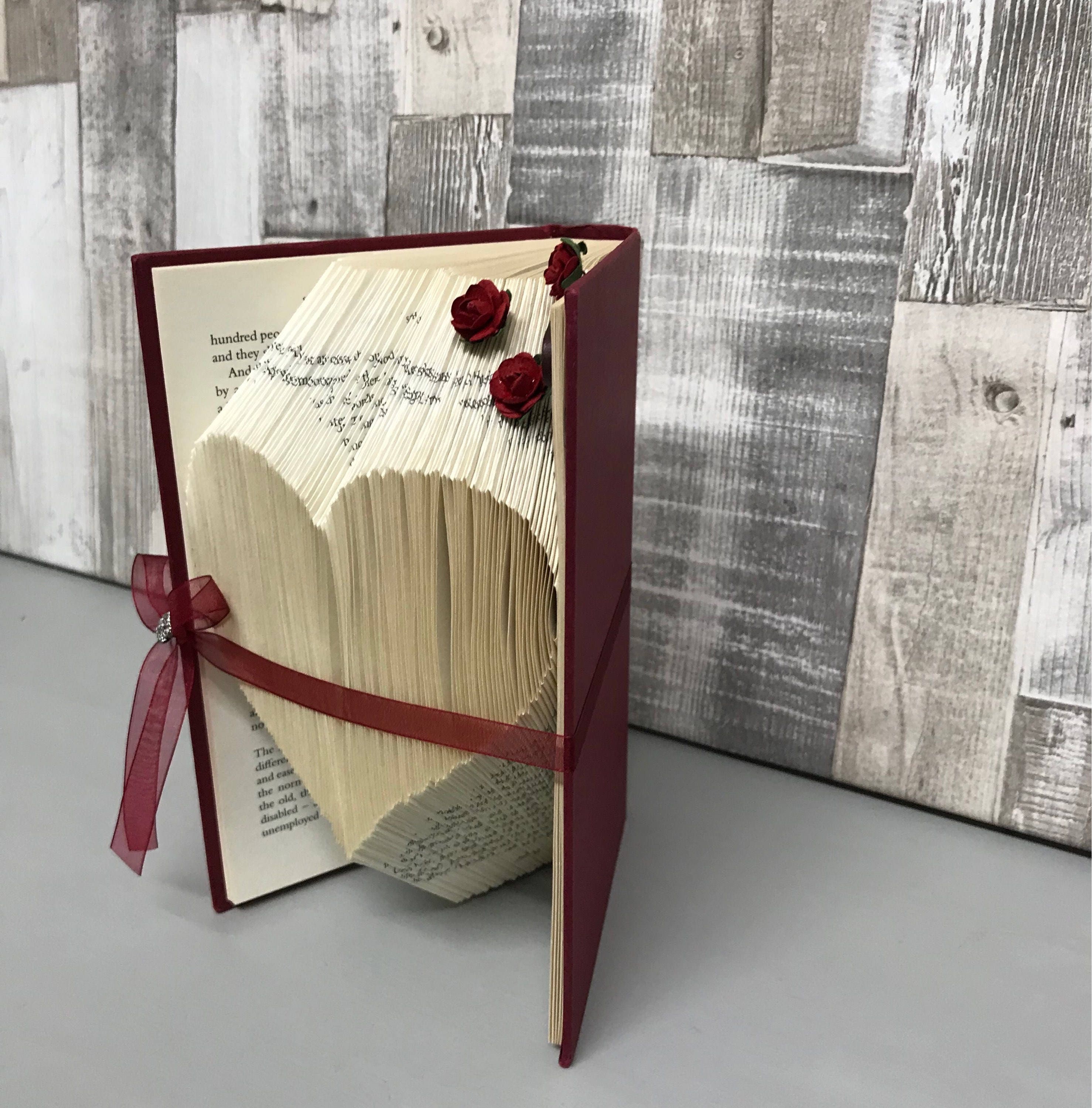 Book folding pattern, paper heart, 300 pages