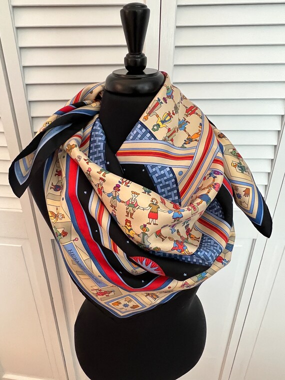 LOUIS VUITTON Carre Winter Navy Square Silk Scarf