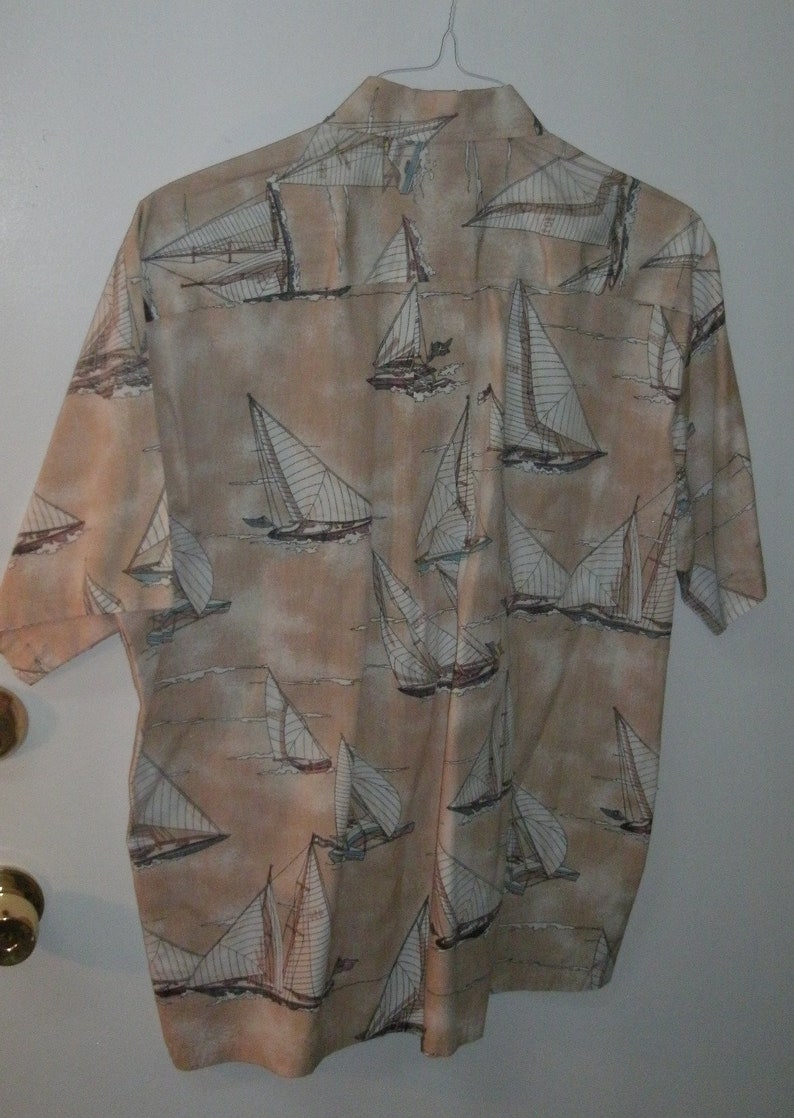 Hawaiian Shirt flipped 