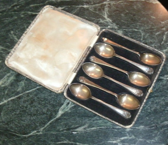 Walker and hall silver marks