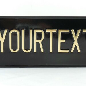 US USA License Plate Customizable Number Plate Embossed Custom Personalized Alu Made in Germany Express Shipping Text in one line