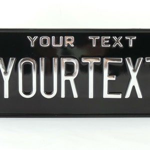 US USA License Plate Customizable Number Plate Embossed Custom Personalized Alu Made in Germany Express Shipping Text in two lines
