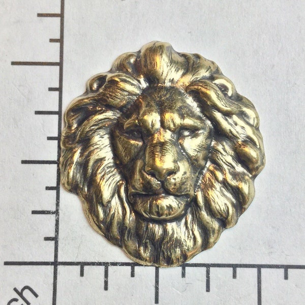 45053 - 2 Pc Medium Lion Head Finding Stamping Brass Ox