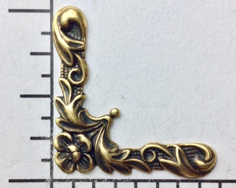 23583- 2 Pc Victorian Delicate Floral Corner Jewelry Finding BRASS OX