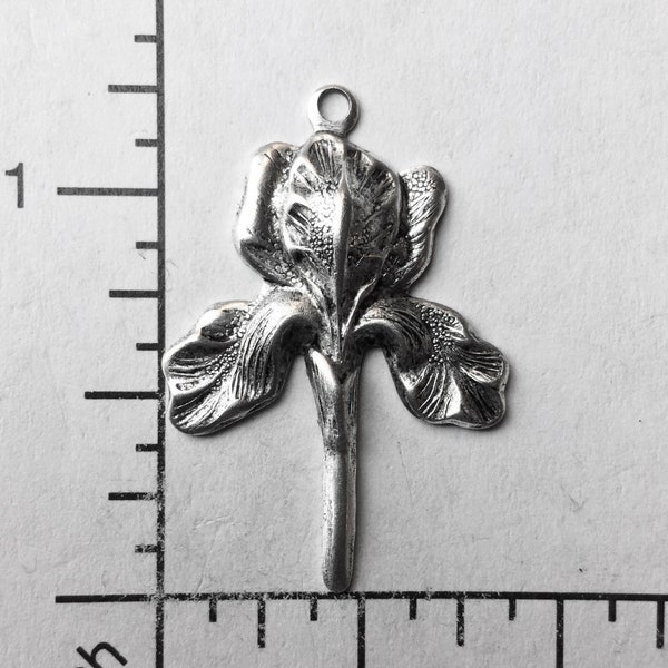 30284 - 2 Pc Victorian Iris Charm Jewelry Finding Silver Ox