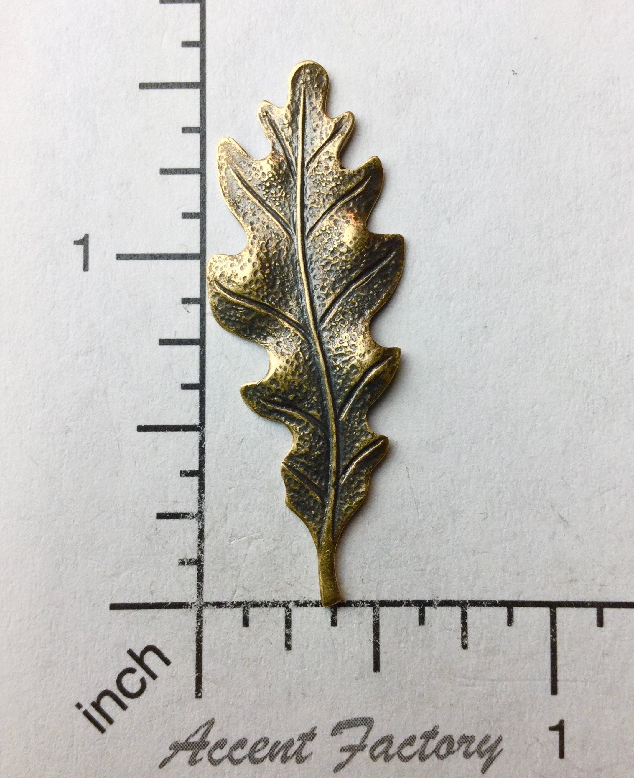 32985 Victorian Oak Leaf Brass Jewelry Finding Copper Oxidized 