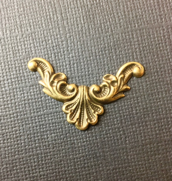 thumbnail image 2 of 4-Piece Oxidized Brass Victorian Corner Jewelry Findings / Stampings 2 of 6