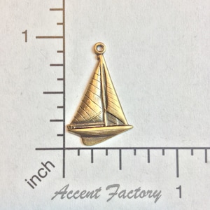 46283 - 4 Pc. Small Sailboat Charm Jewelry Finding Brass Oxidized