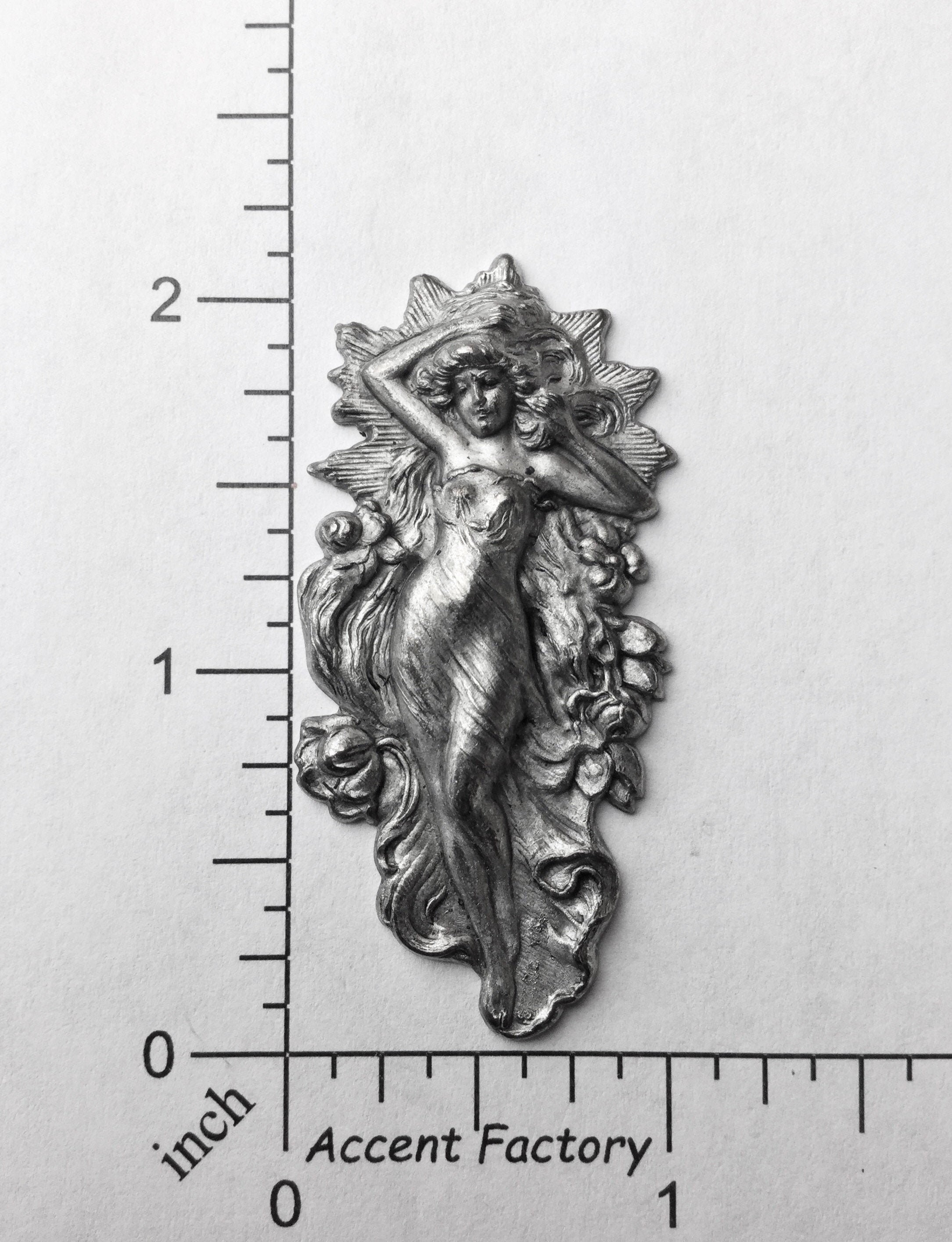 15563 Brass Oxidized Victorian Woman Calla Lily Jewelry Finding 15563 Brass Oxidized Victorian Woman Calla Lily Jewelry Finding