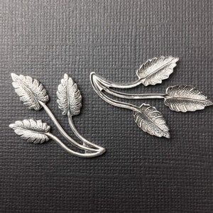 31904- 2 Pc Triple Leaf Spray Brass Jewelry Finding Matte Silver Ox