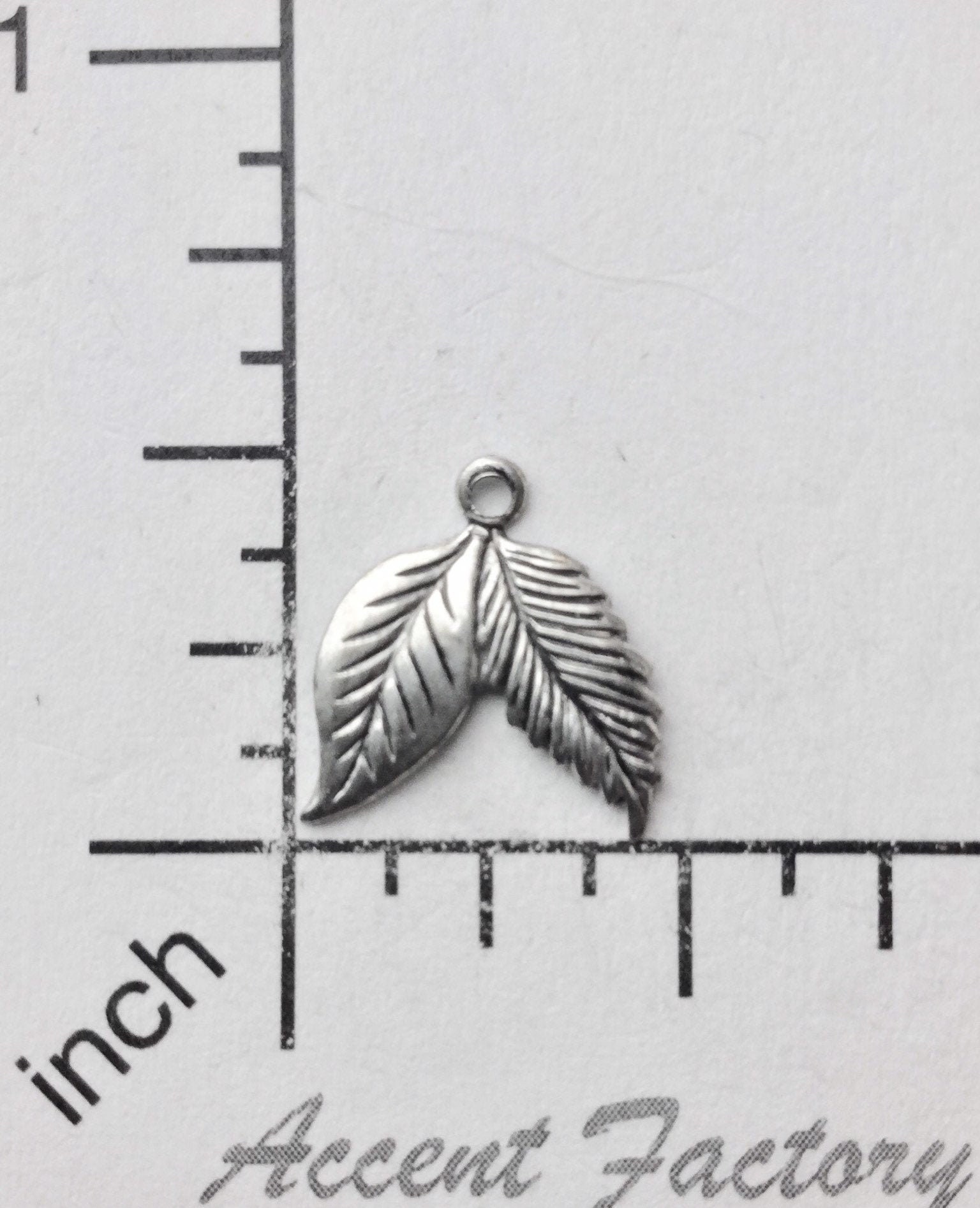 33144         4 Pc.Matte Silver Oxidized Small Leaf Jewelry Finding Charm 