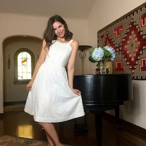 70s dress :white embroidery