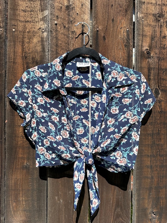 90s crop top - image 2