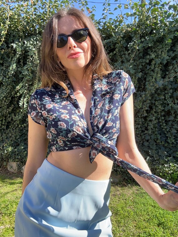 90s crop top - image 4