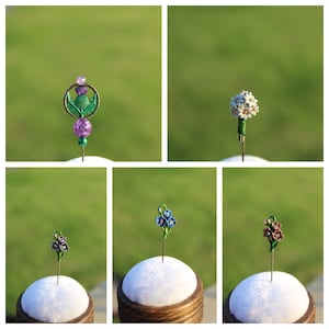 Counting  pins. Just perfect for the  cross stitcher, sewer, quilter, cardmaker or scrapbooker on your gift-giving list.