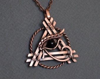 Eye of Horus Wire wrapped pendant, Horus eye Protection necklace, Copper wire wrapped pendant, Antique Egyptian symbol