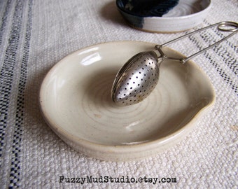 Handmade Pottery Spoonrest Wheel Thrown Stoneware Pottery White Spoon Rest Ceramic Rustic Pottery Natural Spoon Rest Rustic White Pottery