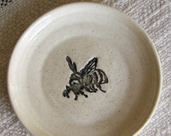 Handmade Pottery Spoonrest Wheel Thrown Stoneware Pottery White  Spoon Rest Ceramic Bee Lovers Gift Natural Spoon Rest Rustic Nature
