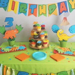 Dino-Mite Dinosaur Party Centerpieces