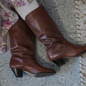 Vintage jaren 80 leren cowboylaarzen lage hak slouchy lichtbruine leren halfhoge laarzen Prinses Diana laarzen rijlaarzen