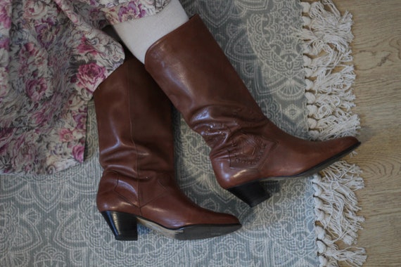 Vintage 80s leather cowboy boots low heel slouchy… - image 1