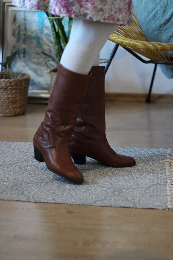 Vintage 80s leather cowboy boots low heel slouchy… - image 9