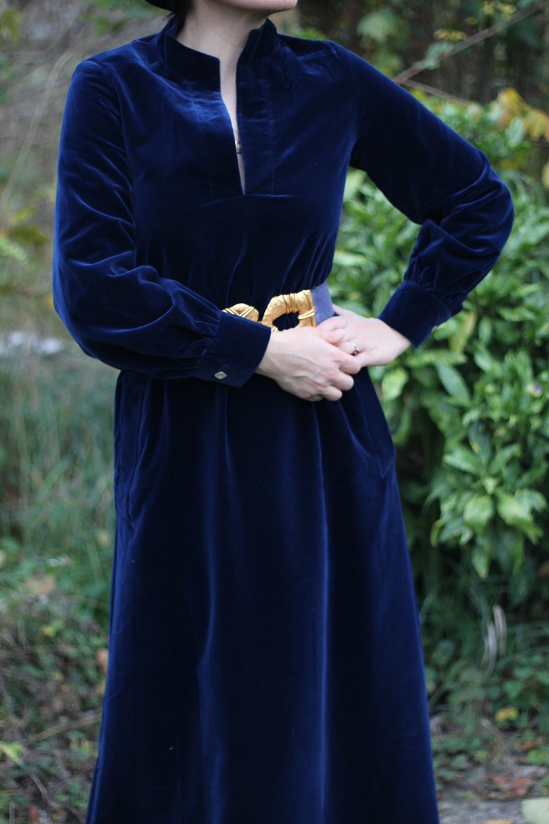 Vintage velvet dress floor length with pockets Long sleeves Fully lined Heavy cotton velvet blue dress Sewn retro romantic lady dress image 9