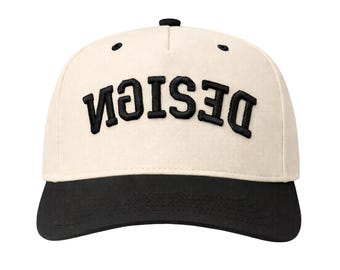 Cappello con logo personalizzato nero e crema, cappello con testo rovesciato e cornice, cappello snapback personalizzato