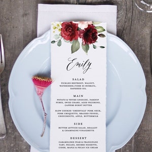 Burgundy Dinner Menu Card mit Gast Namen darauf, druckbare Vorlage, 5x7, 3,75x9, lange Länge, bearbeitbar in Templett, Instant Download F001