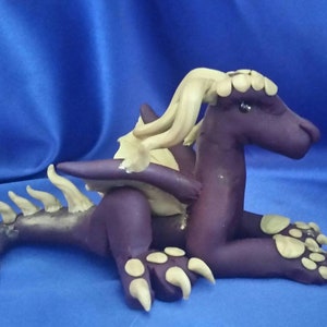 OOAK rot und Gold Ton Drachen Figur